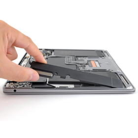 Remplacement haut-parleur MacBook – Problème de son | Masco Informatique